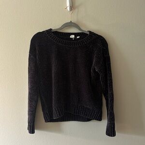 GAP sweater, dark purple color, size XXS but fits size XS, S